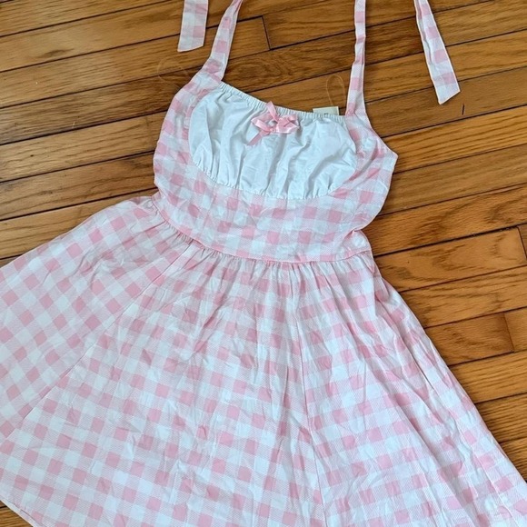 NWT Sweet Society Pink gingham halter dress with bow detail - Picture 4 of 7